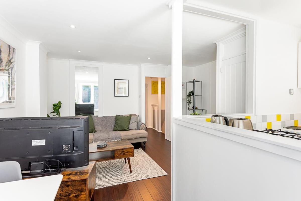 Apartamento Bright & Cosy One-bed *