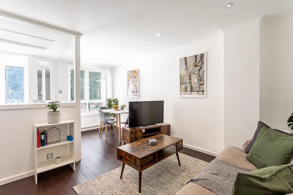 Bright & Cosy One-bed London